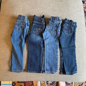 Lot of size 3T jeans (4 pairs - comes together)
